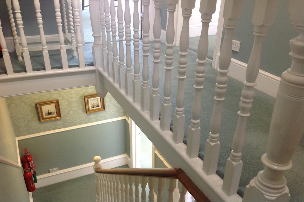 Bassets House Panzió Eastbourne Kültér fotó