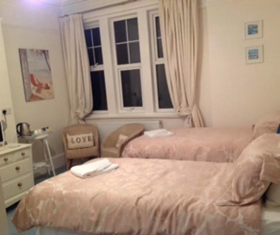 Bassets House Panzió Eastbourne Kültér fotó